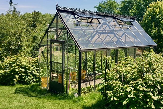 Features of Greenhouse